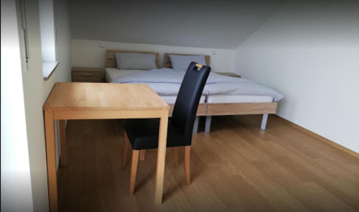 מקנבורן Ferienwohnungen Weishaupt, Pfingstweider Str. 30 מראה חיצוני תמונה